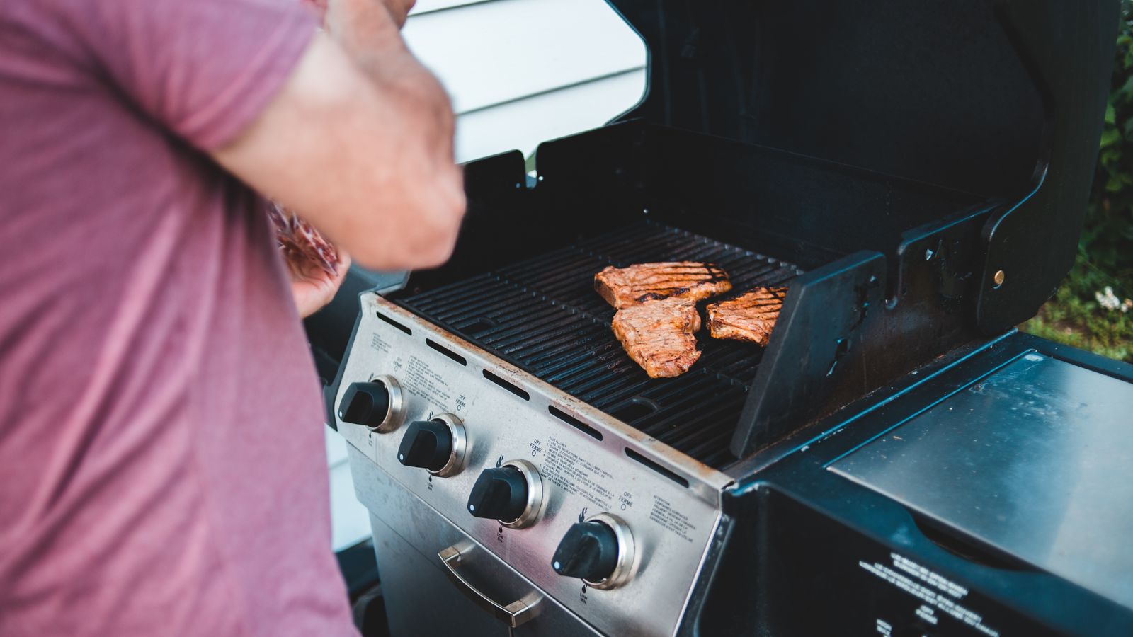 Gas vs Charcoal vs Pellet vs Electric Grills: Which Is Right for You in 2026