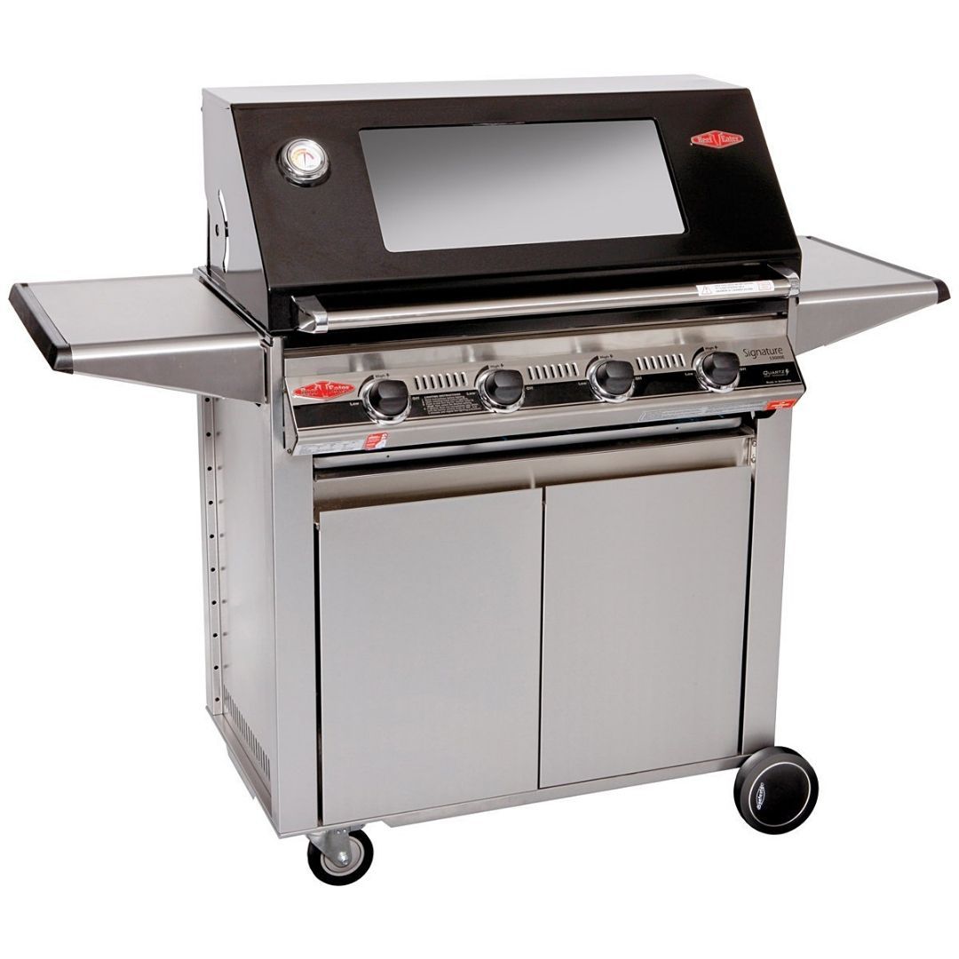 BeefEater Signature S3000E 4-Burner Mobile